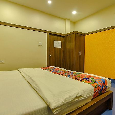 Fabexpress Shivalya Hotel Kolkata Exterior photo