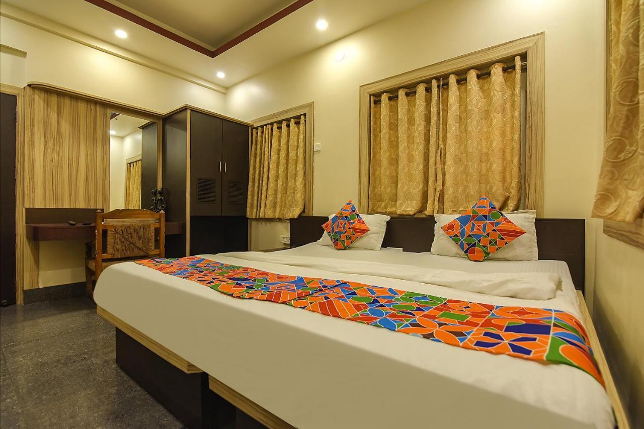 Fabexpress Shivalya Hotel Kolkata Exterior photo